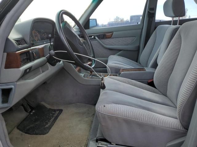 1990 Mercedes-Benz 560 SEL