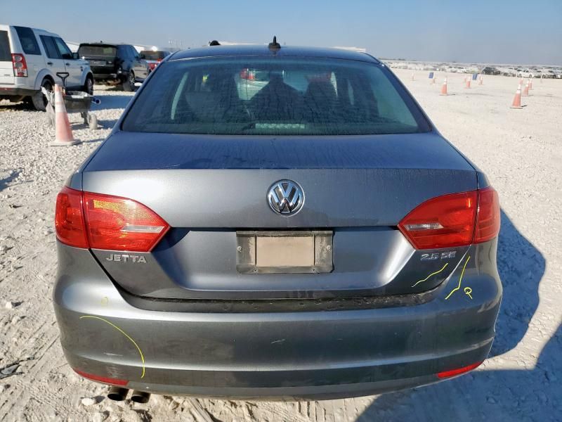 2013 Volkswagen Jetta SE