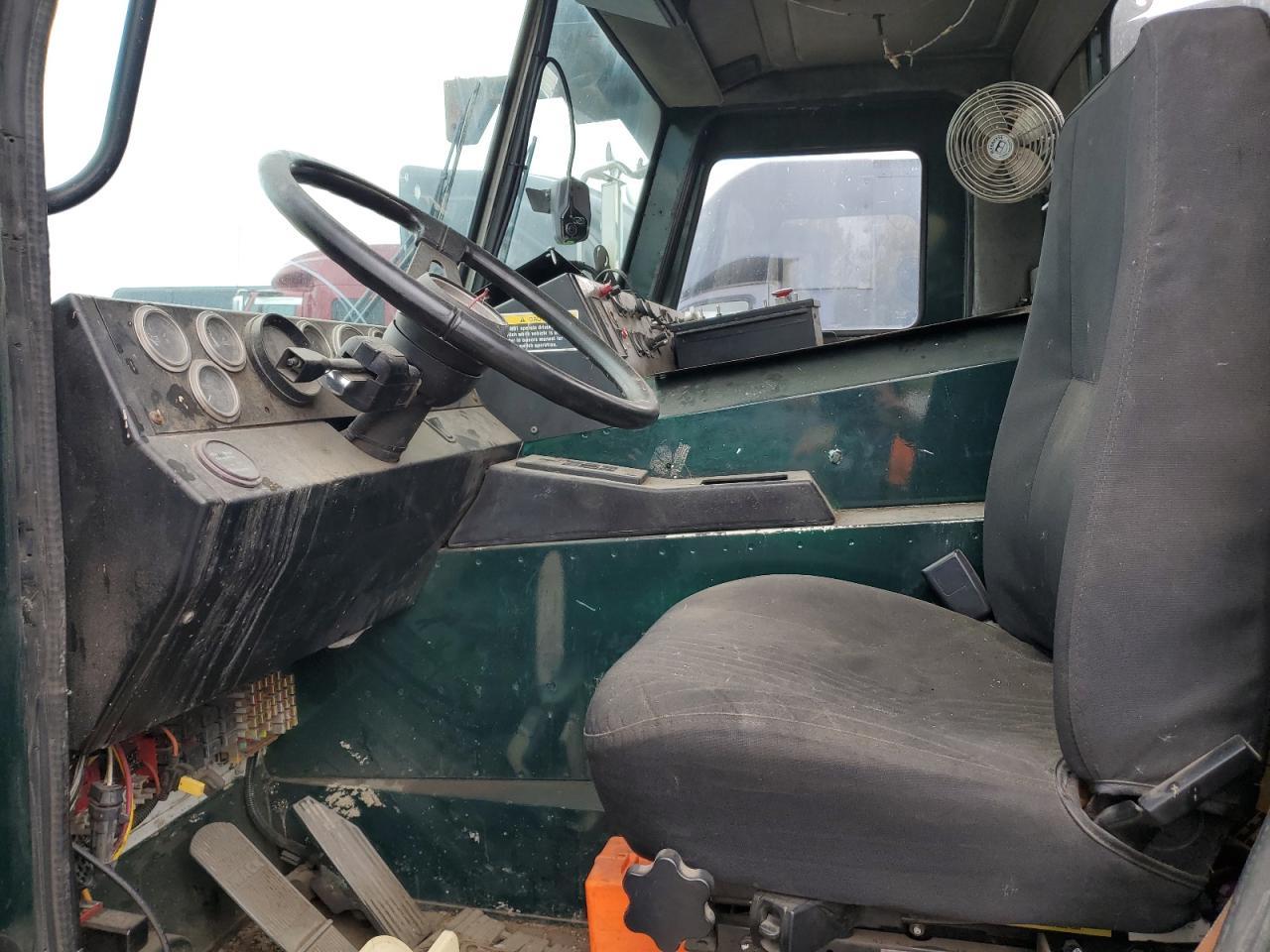 2003 Mack LE600 Refuse Truck