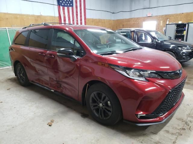 2025 Toyota Sienna XSE