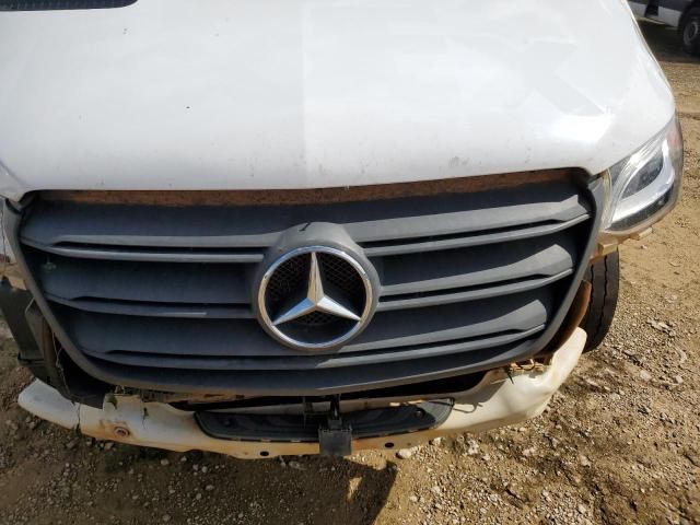 2021 Mercedes-Benz Sprinter 2