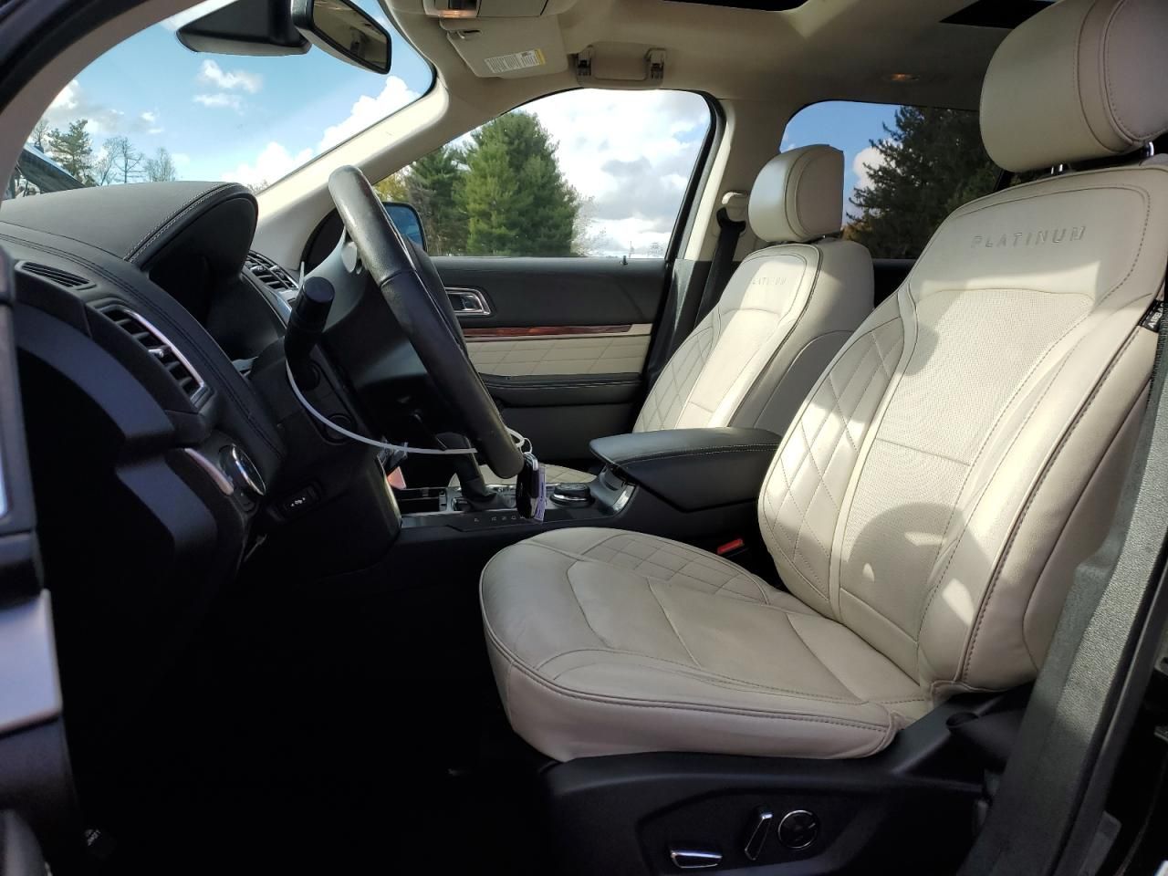 2017 Ford Explorer Platinum