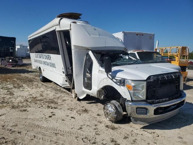 2013 Ford F550 Super-Trucks