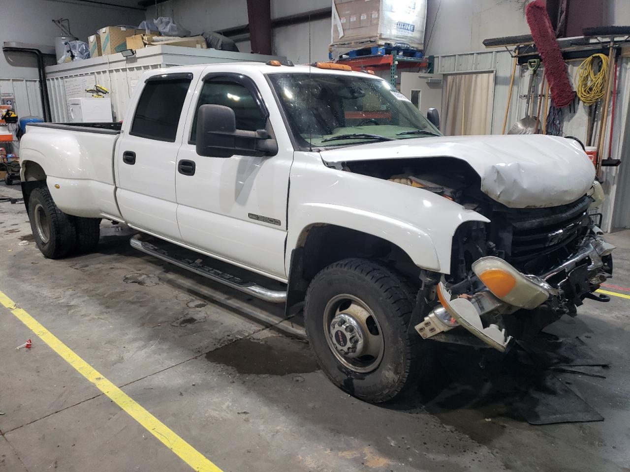 2004 GMC New Sierra K3500