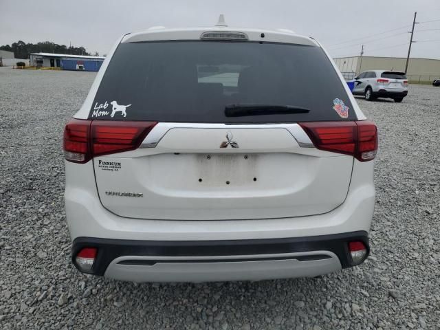 2020 Mitsubishi Outlander es