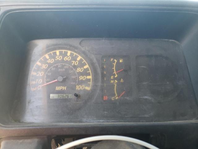 2005 Isuzu NPR