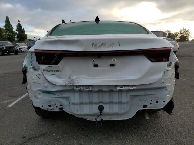 2023 KIA Forte lx