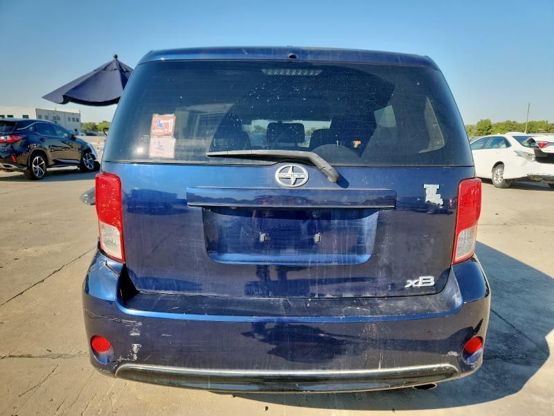 2015 Scion XB