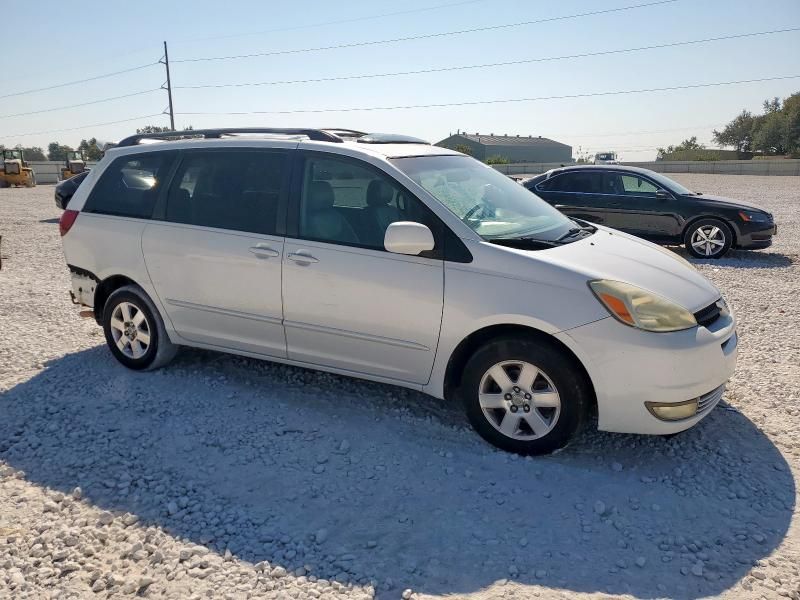 2005 Toyota Sienna XLE