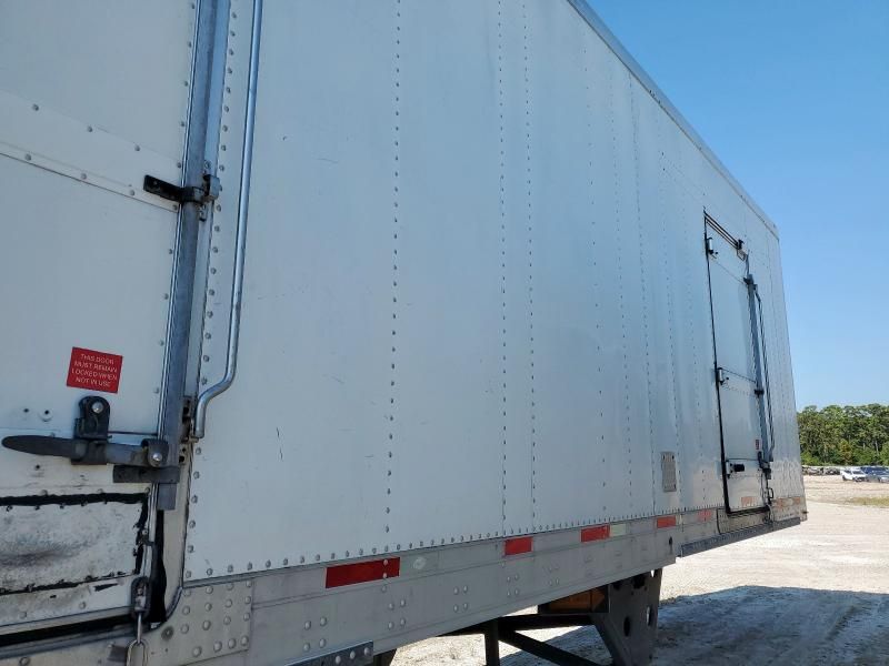 2014 Utility VS2RA Refrigerated Van Trailer