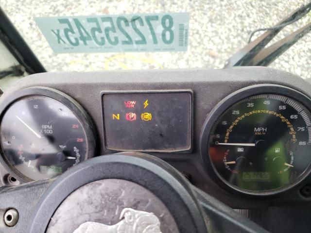 2010 Mack MRU Refuse Truck