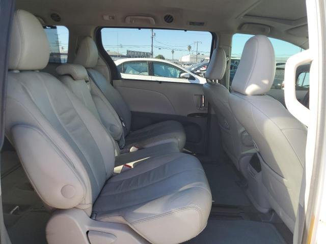 2014 Toyota Sienna xle
