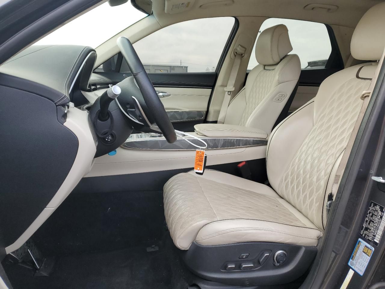 2022 Genesis Gv70 Base