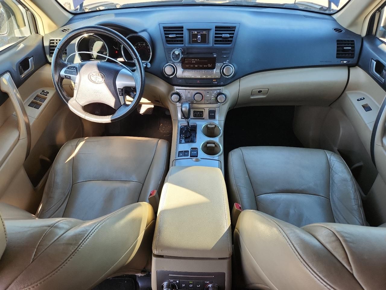2012 Toyota Highlander Base
