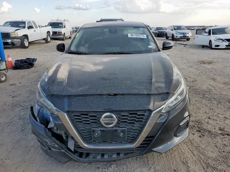 2020 Nissan Altima SR