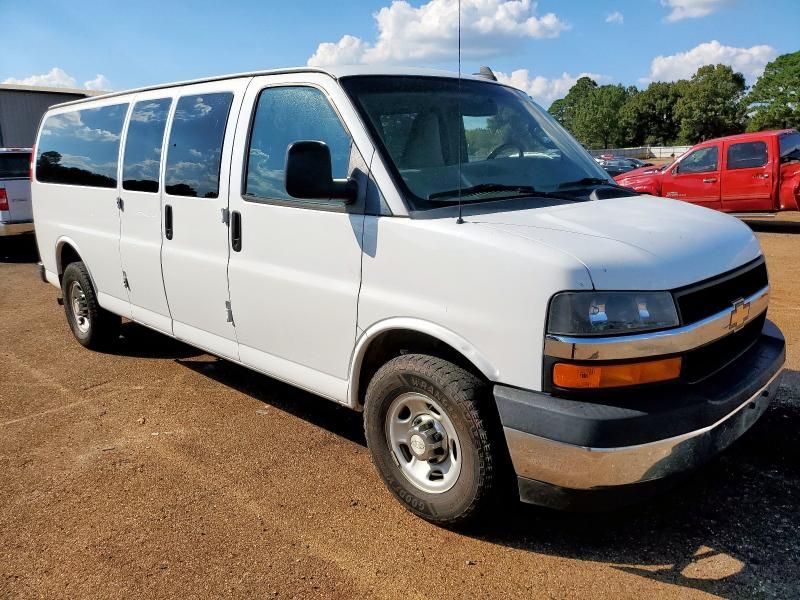 2017 Chevrolet Express G3500 LT