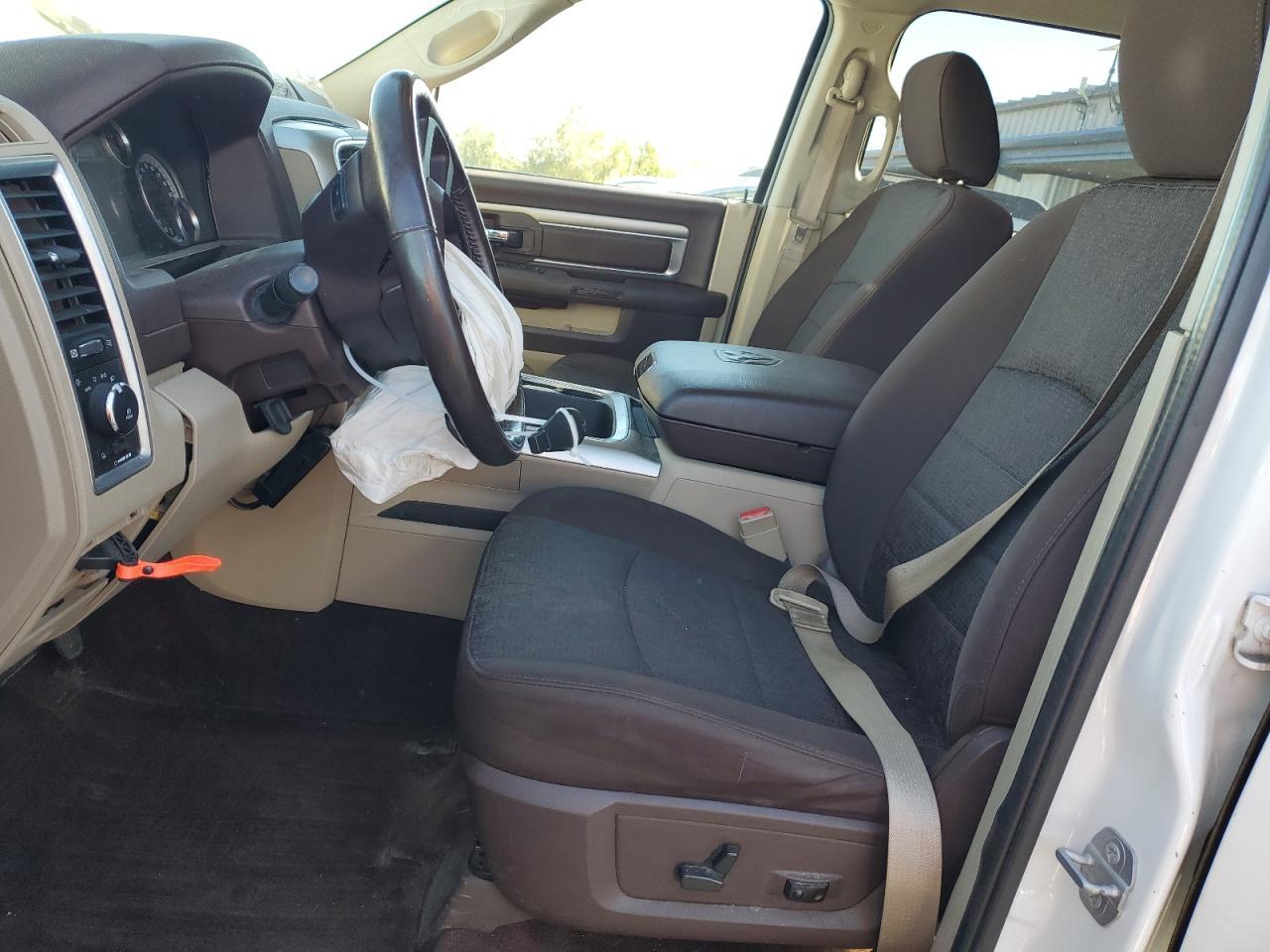 2016 Dodge Ram 1500 slt