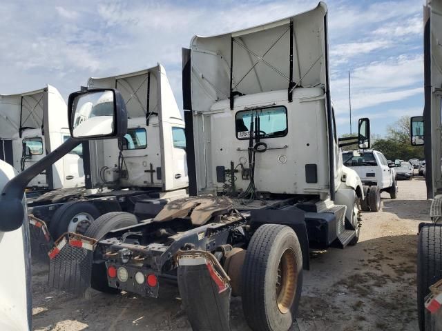 2017 Kenworth T680 Semi Truck