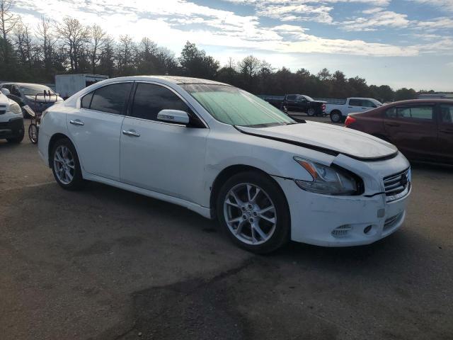 2014 Nissan Maxima s