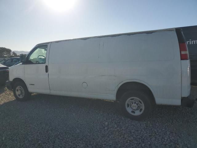 2004 Chevrolet Express G2500