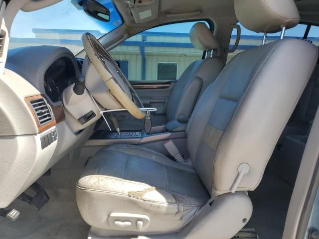 2010 Nissan Armada SE