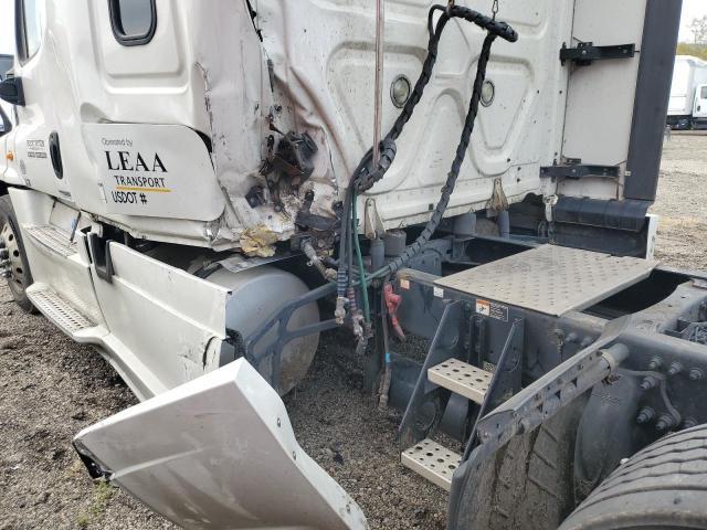 2018 Freigliner 2018 Freightliner Cascadia 125 Semi Truck