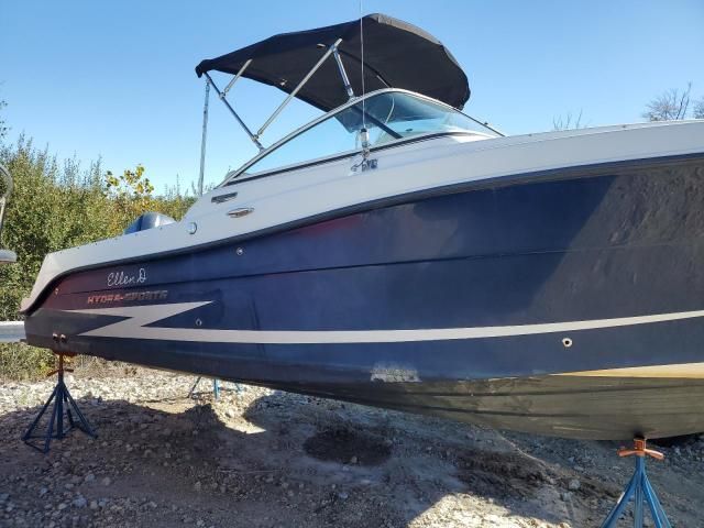 2011 Hydra Sport 2300 DC-Boat