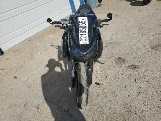 2011 Kawasaki ZR1000 D