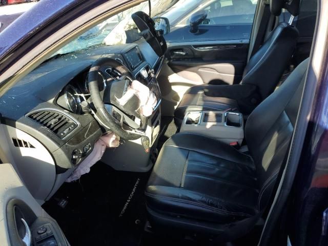 2015 Chrysler Town & Country Touring