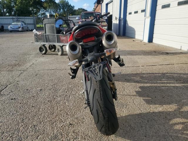 2012 Triumph 2012 Triumph Street Triple