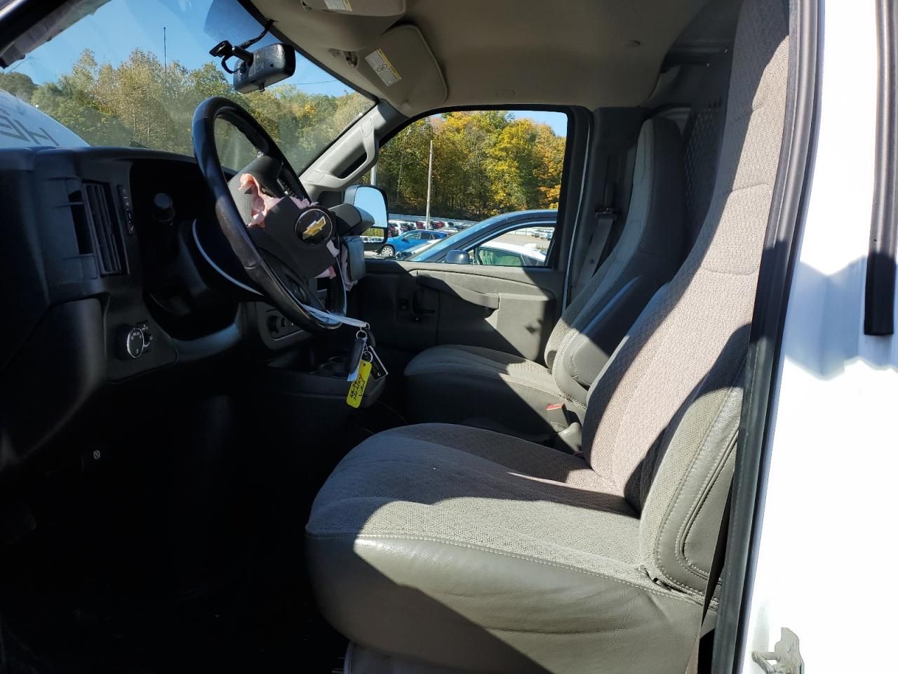 2022 Chevrolet Express G2500