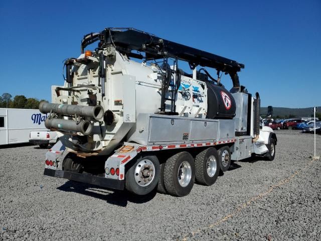 2020 Kenworth Construction T400