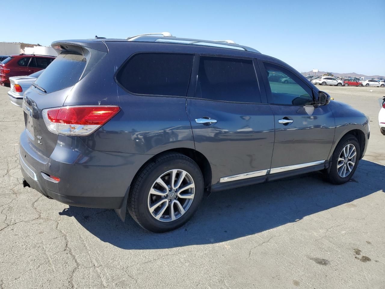 2014 Nissan Pathfinder s