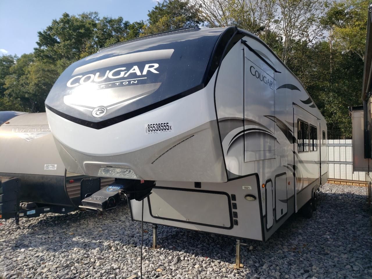 2020 Keystone Cougar Series M-32 b