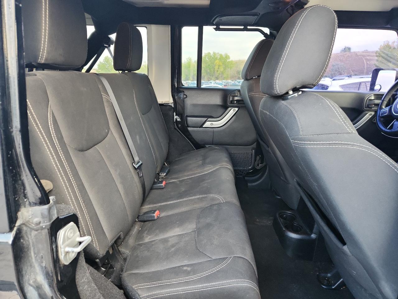 2016 Jeep Wrangler Unlimited Sahara