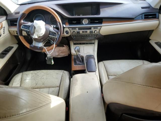 2016 Lexus ES 300H