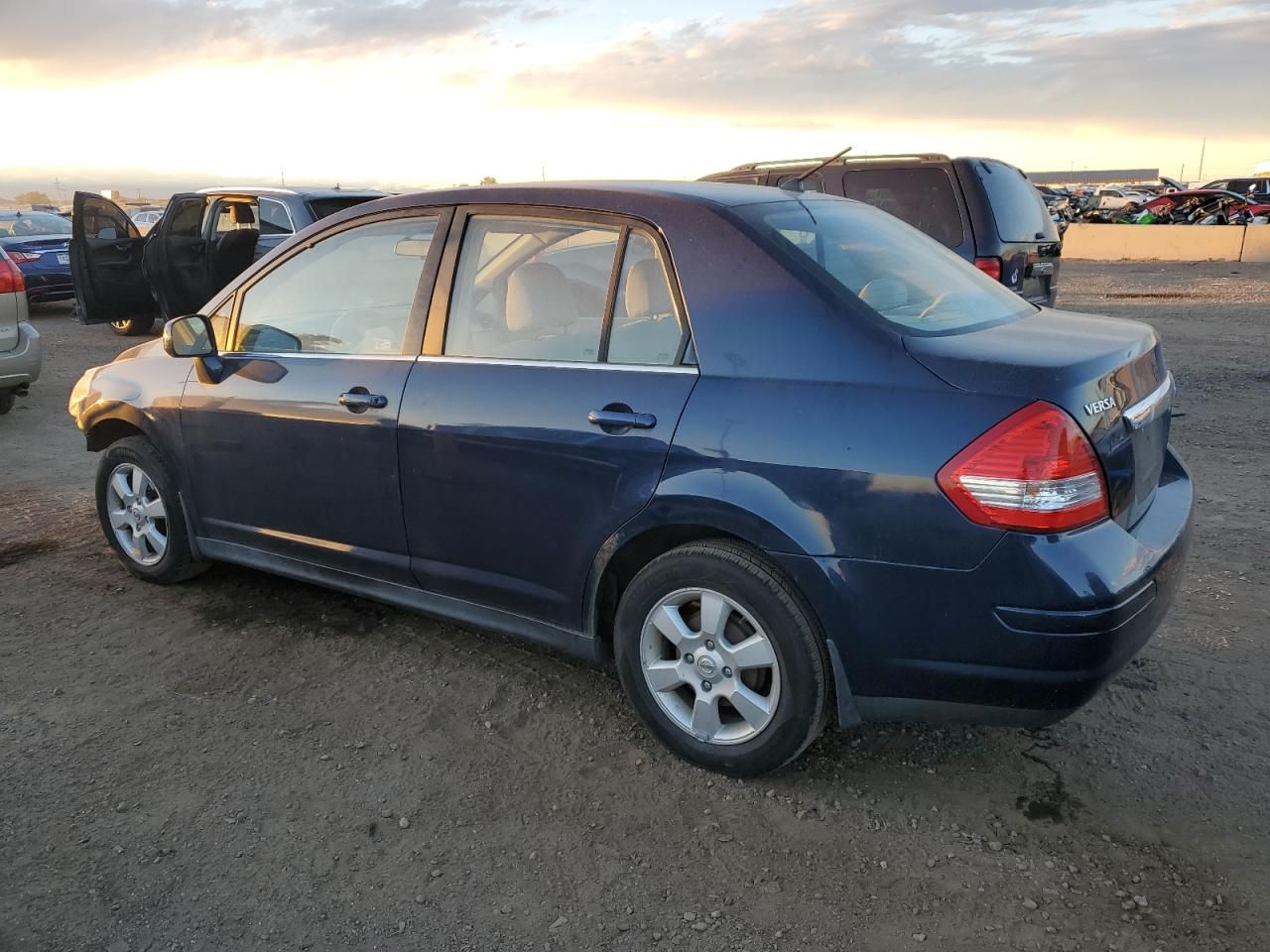 2008 Nissan Versa s
