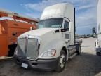 2017 Kenworth T680 Semi Truck