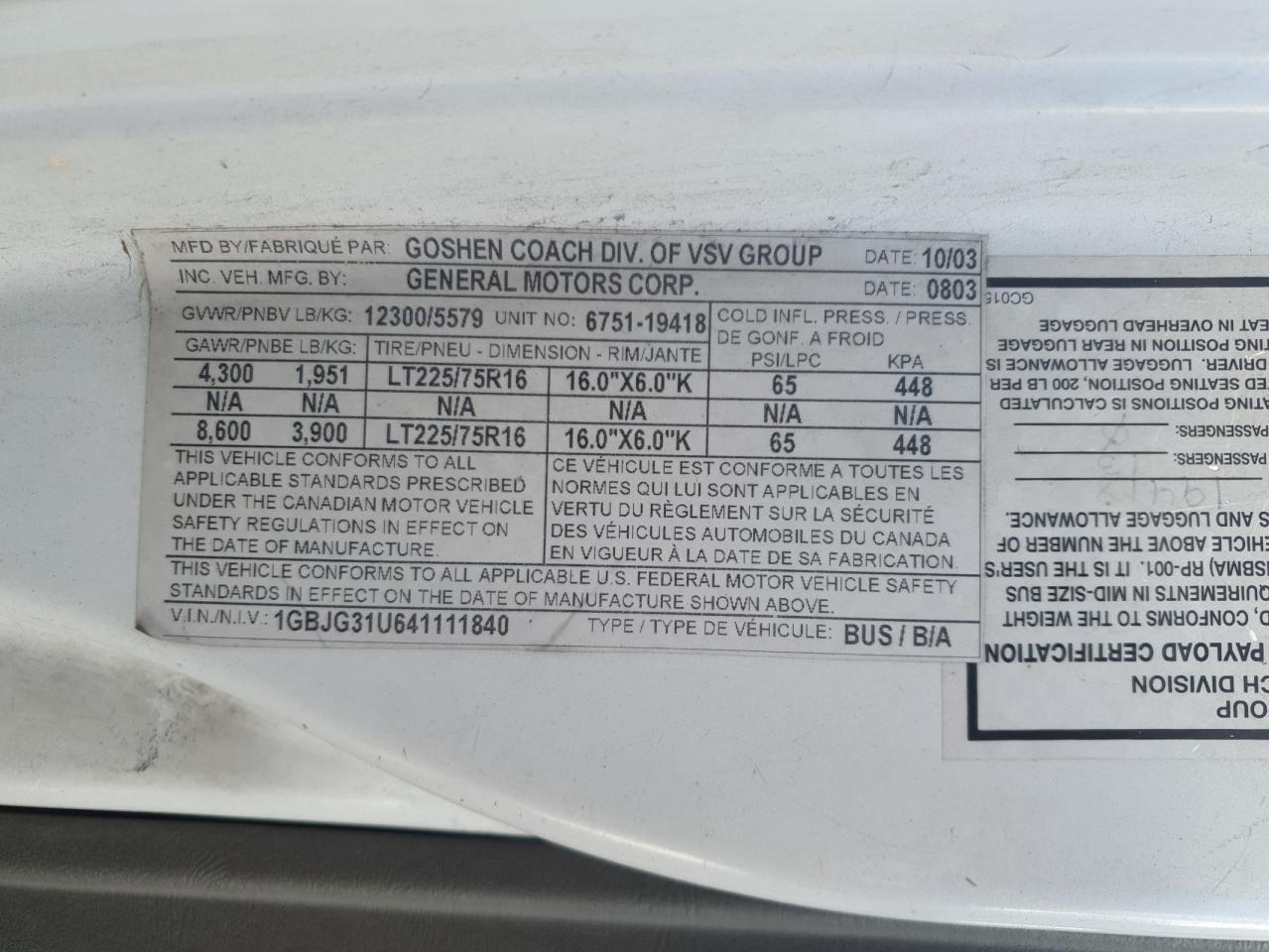 2004 Chevrolet Express G3500 Shuttle Bus