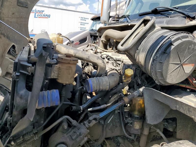 2017 International Prostar Semi Truck