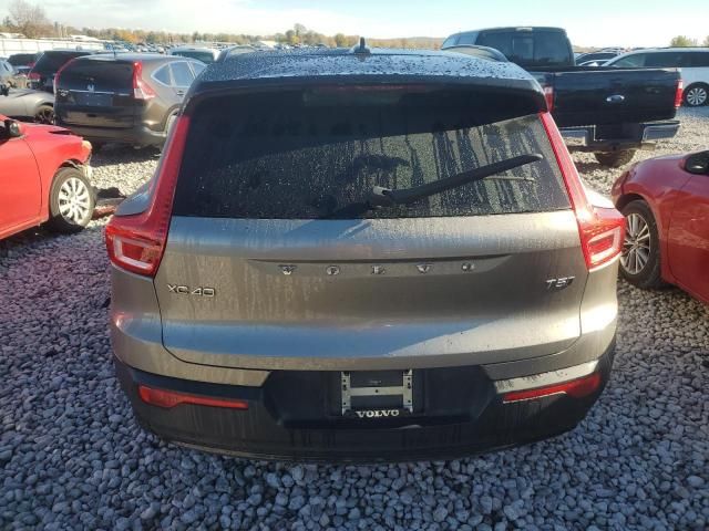 2022 Volvo Xc40 T5 R-design