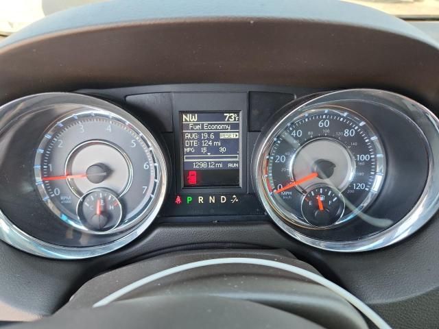 2013 Chrysler Town & Country Touring