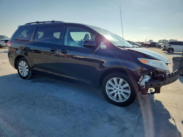 2013 Toyota Sienna xle