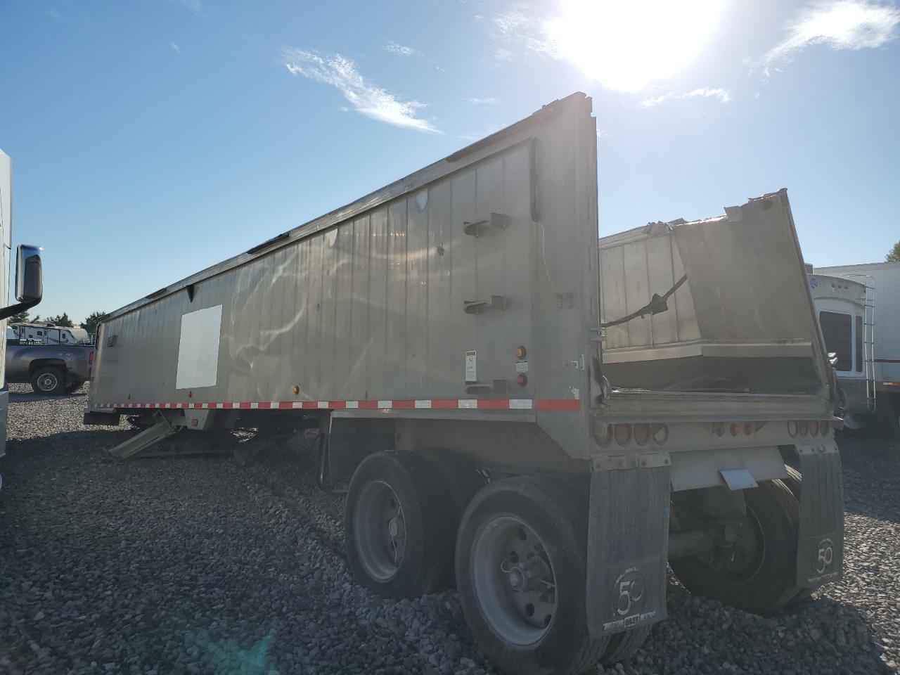 2019 East Manufacturing END Dump Trailer