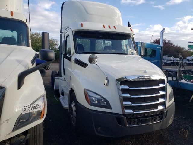 2021 Freightliner Cascadia 126 Semi Truck