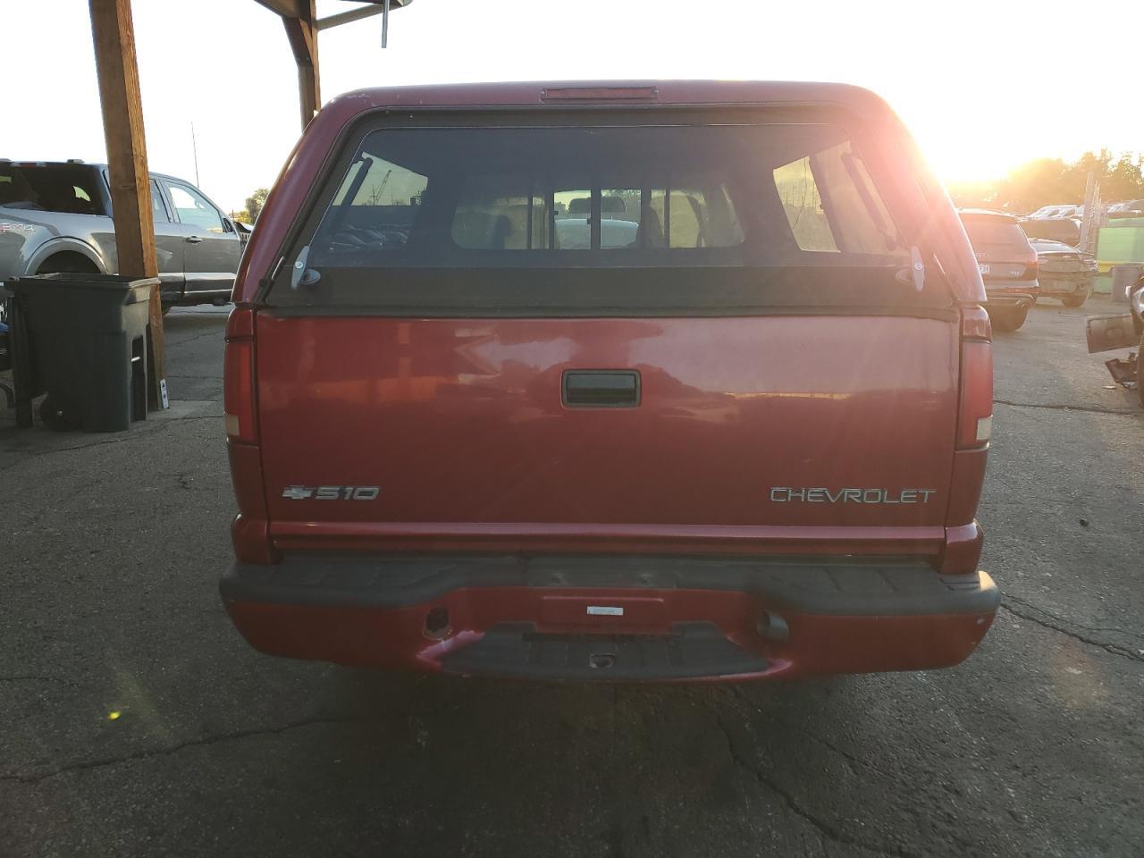 2001 Chevrolet S Truck S10