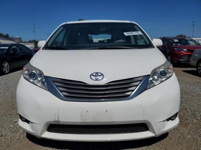 2011 Toyota Sienna XLE
