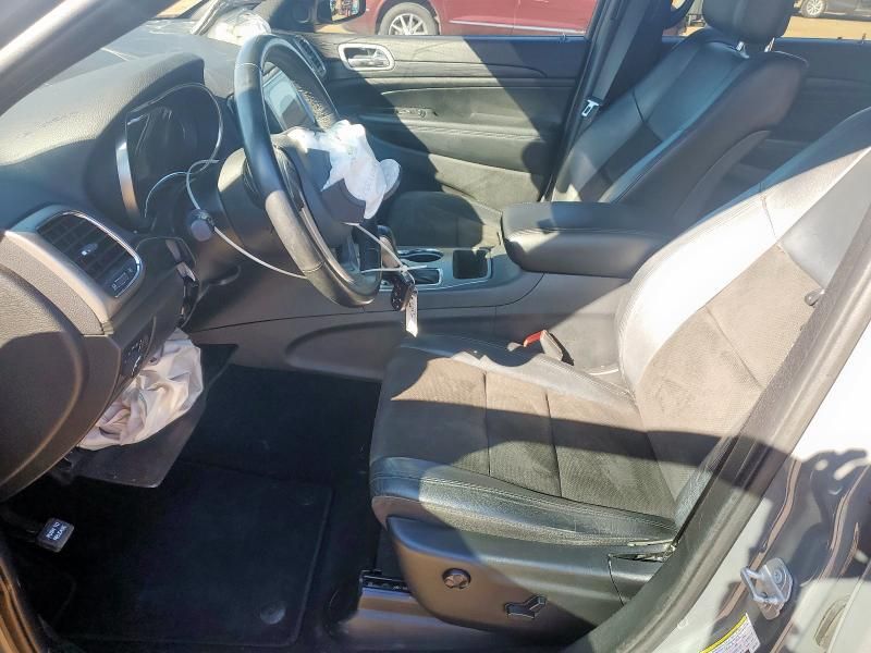 2020 Jeep Grand Cherokee Laredo