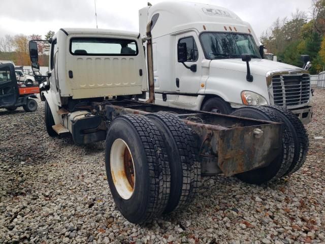 2011 Freightliner M2 106 MED