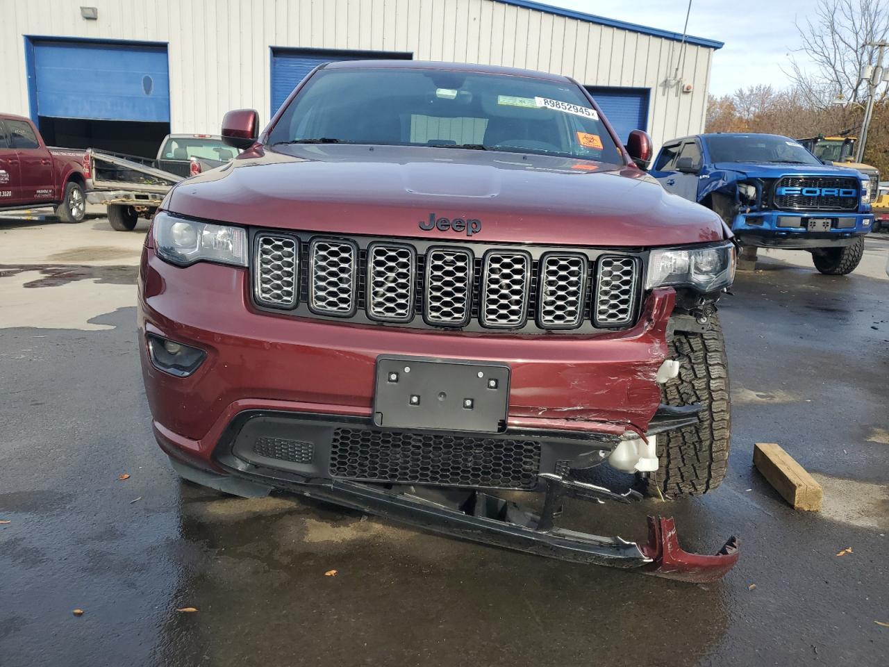 2017 Jeep Grand Cherokee Laredo
